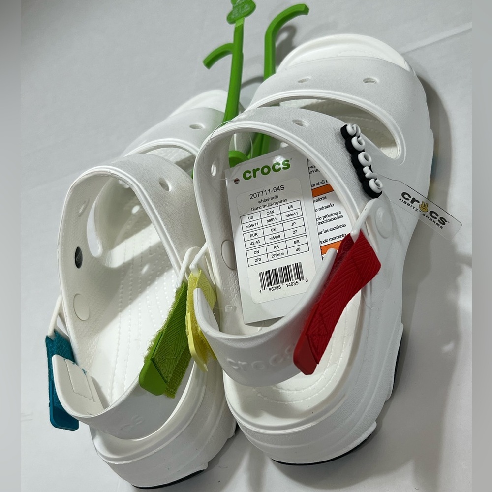 CROCS White Sandals with Adjustable Straps and Ventilation - Picture 4 of 14